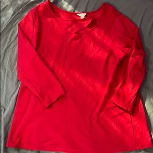 red shirt with quarter length sleeves